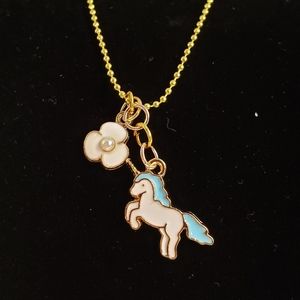 🧵Handmade🧵 Gold Plated Necklace w/Unicorn Charm